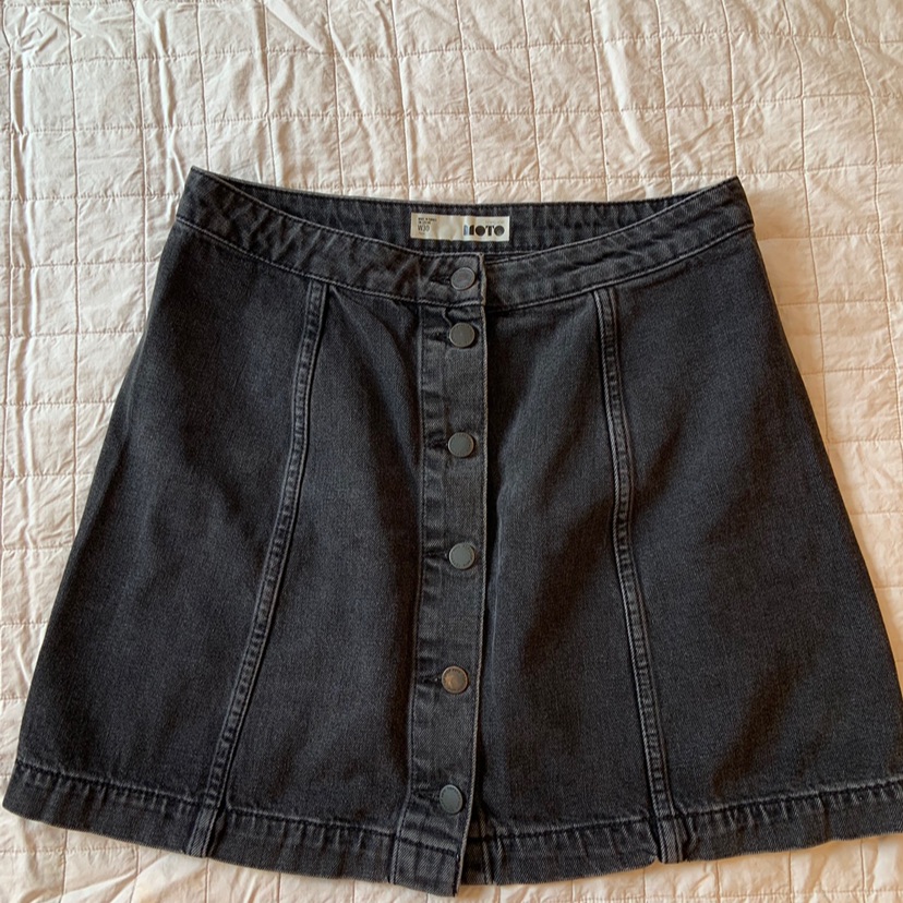 חצאיות של TOPSHOP