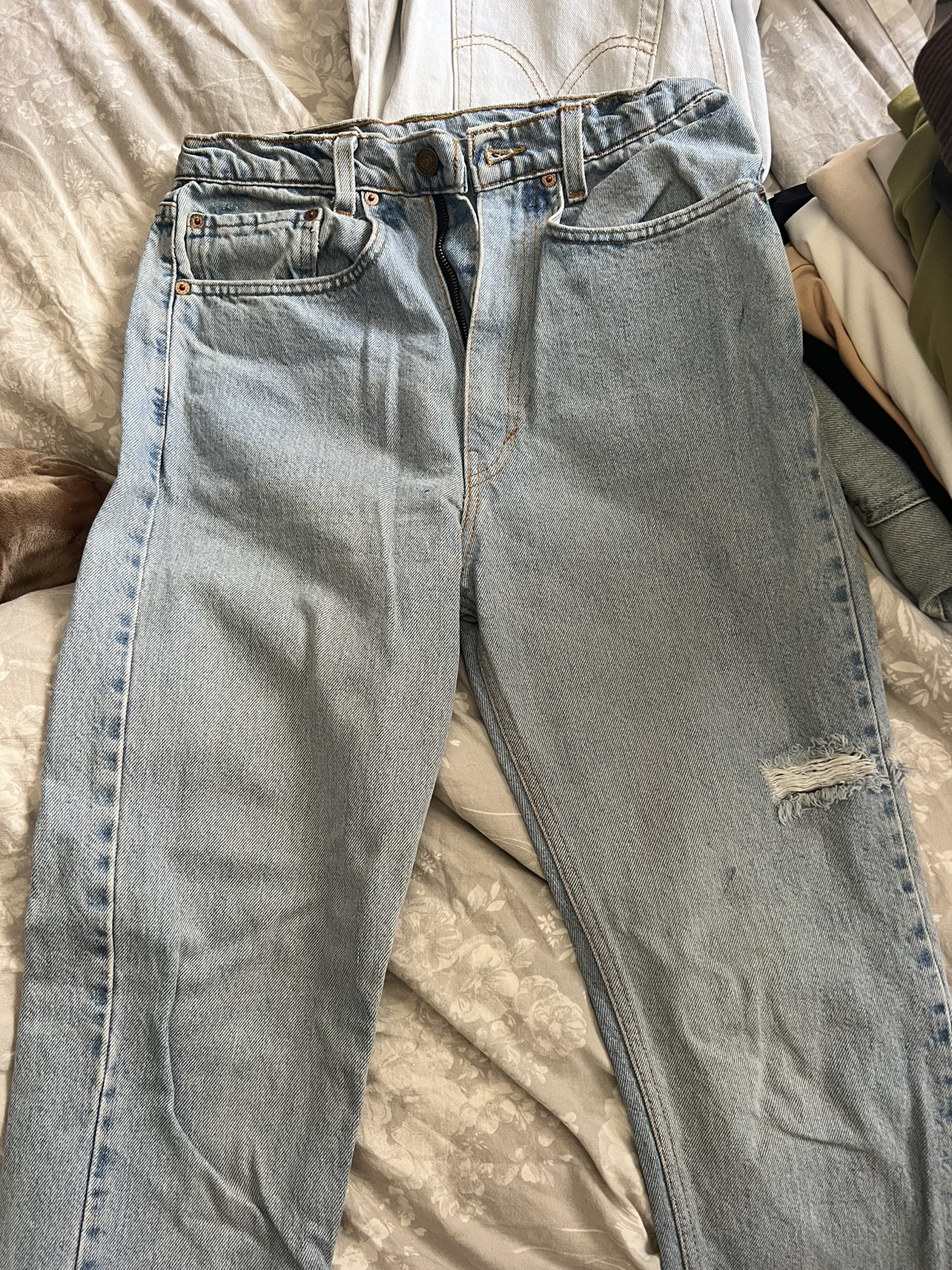 ג׳ינס ליוויס מושלם!!! 