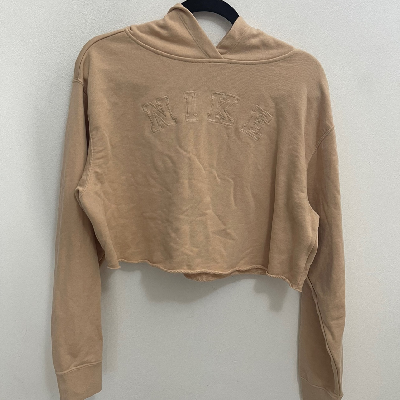 סווצר בז׳ נייק 