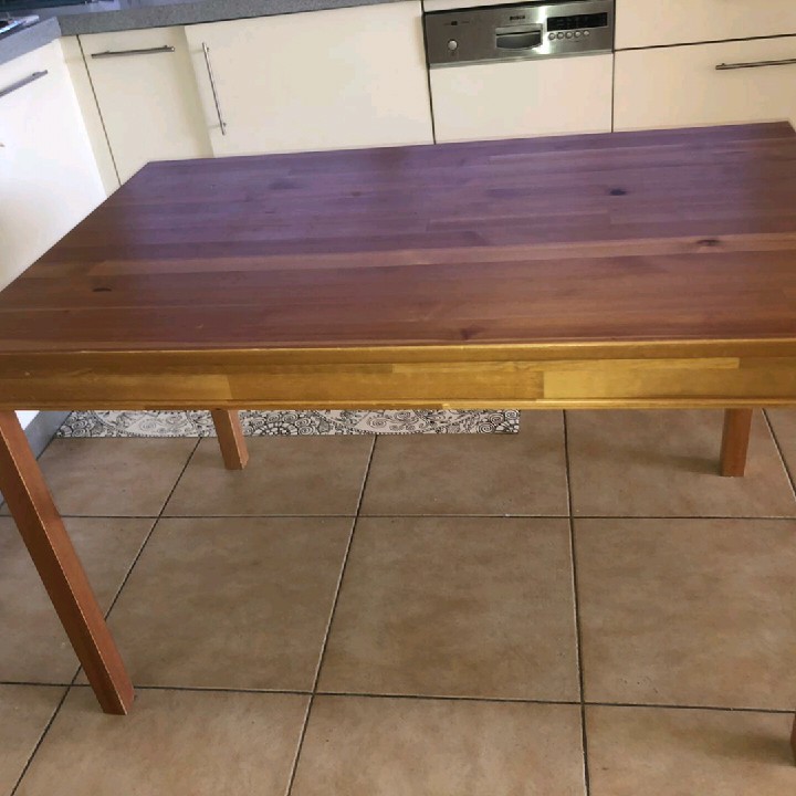 שולחן במצב טוב 100 שח