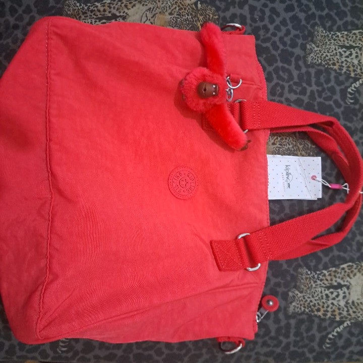 תיק צד מקורי של חברת Kipling לאשה