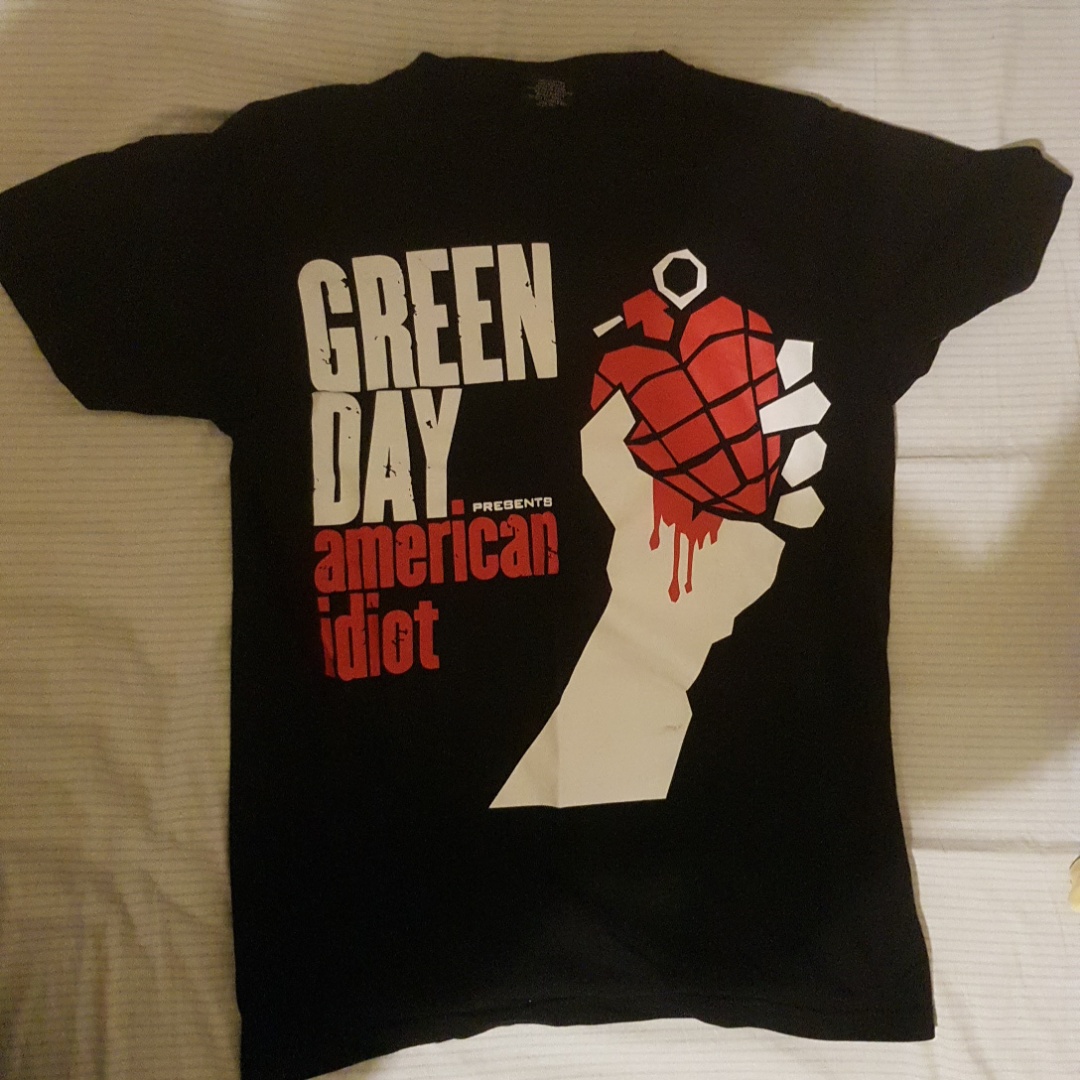 חולצת גרין דיי