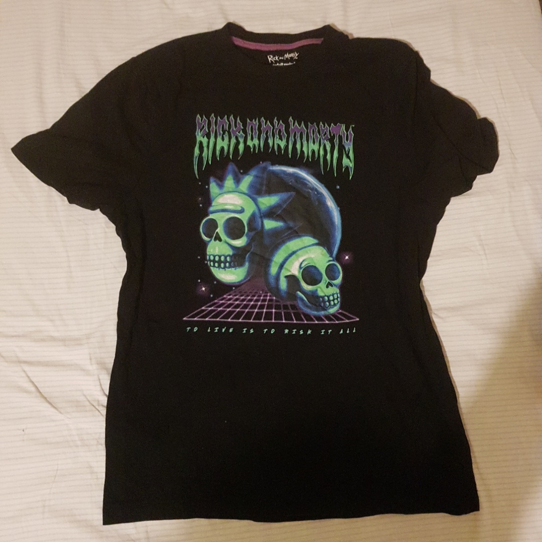 חולצת ריק ומורטי