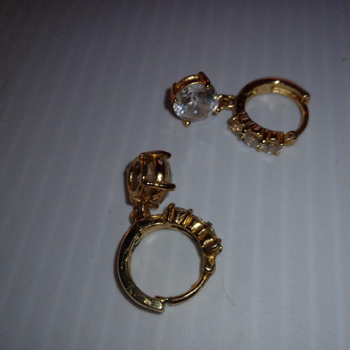 עגילים/שרשרת/תליון