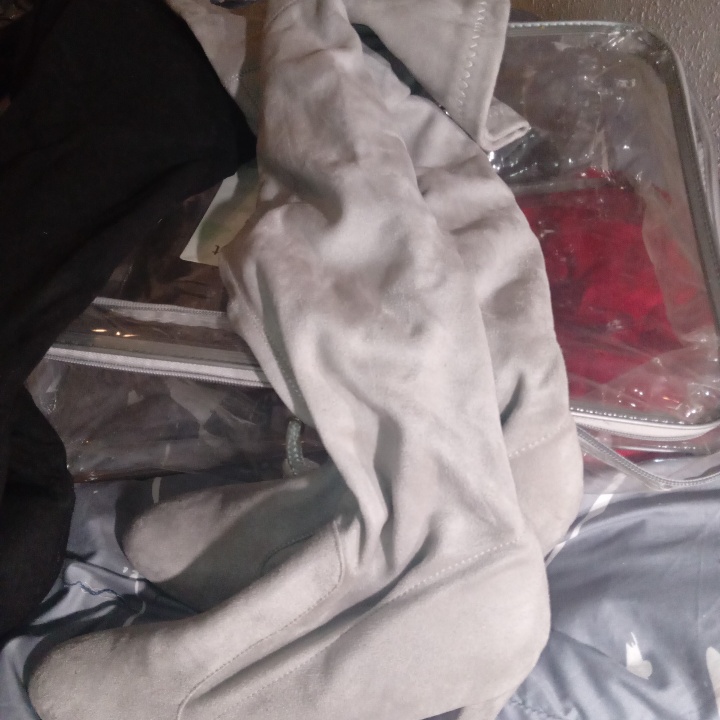 מגף אפור ושחור