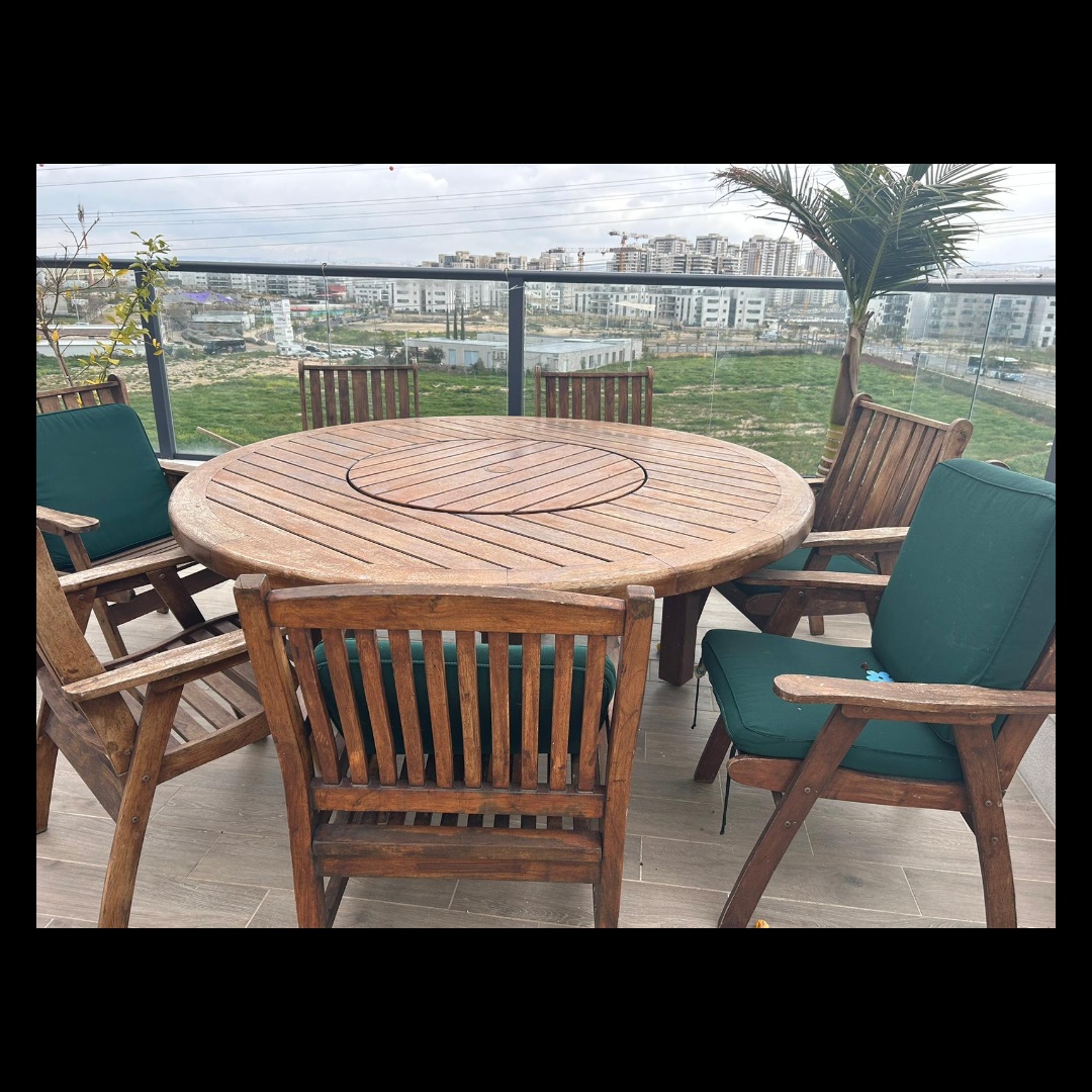 שולחן כיסאות פינת ישיבה 