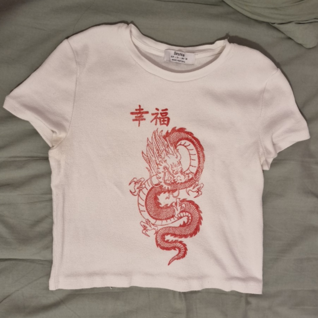 חולצה bershka מידה L קטנה 