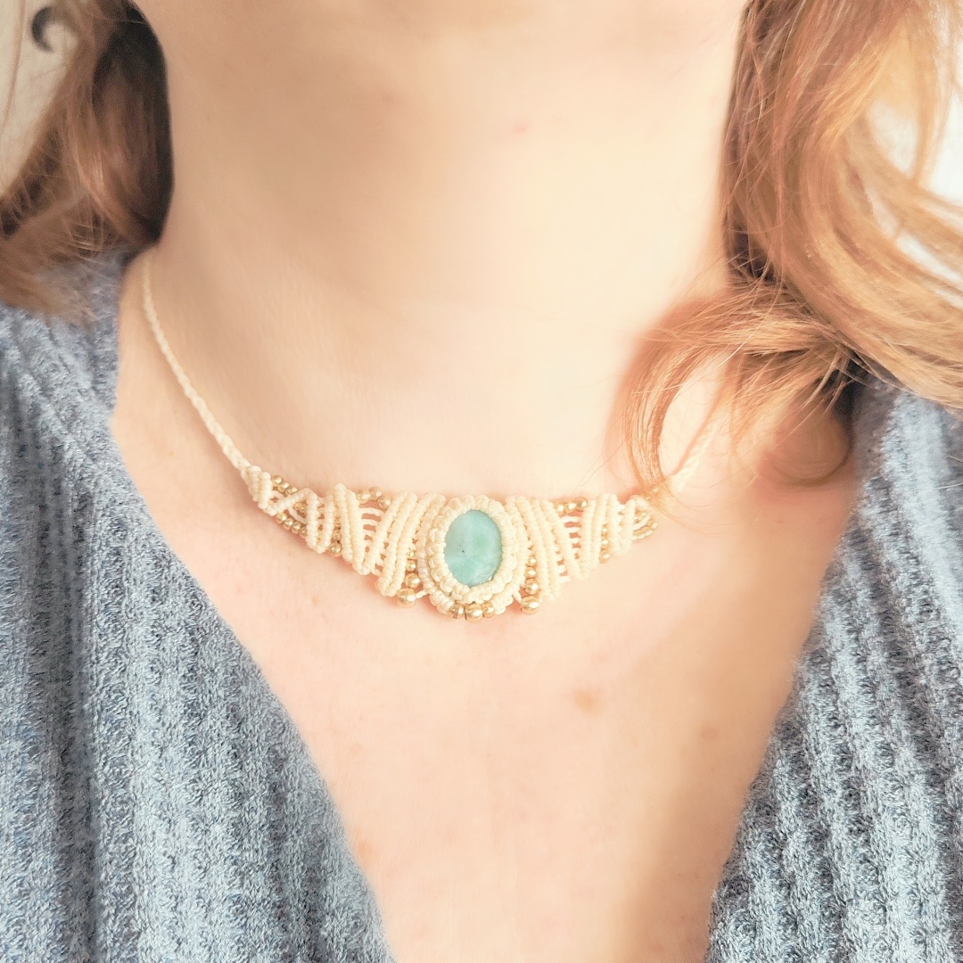 מקרמה שרשרת עם אבן אמזוניט