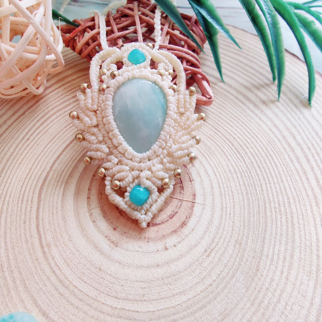 מקרמה שרשרת עם אבן אמזוניט