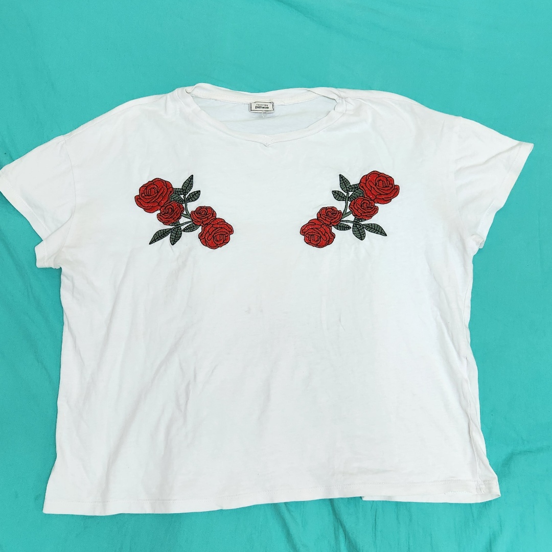 חולצה קצרה עם רקמה 