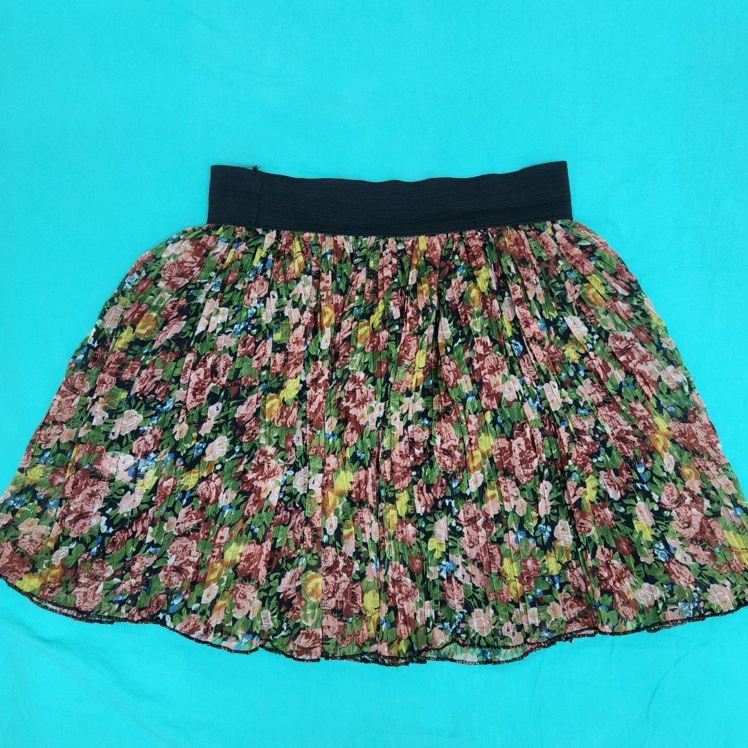 חצאית פרחונית