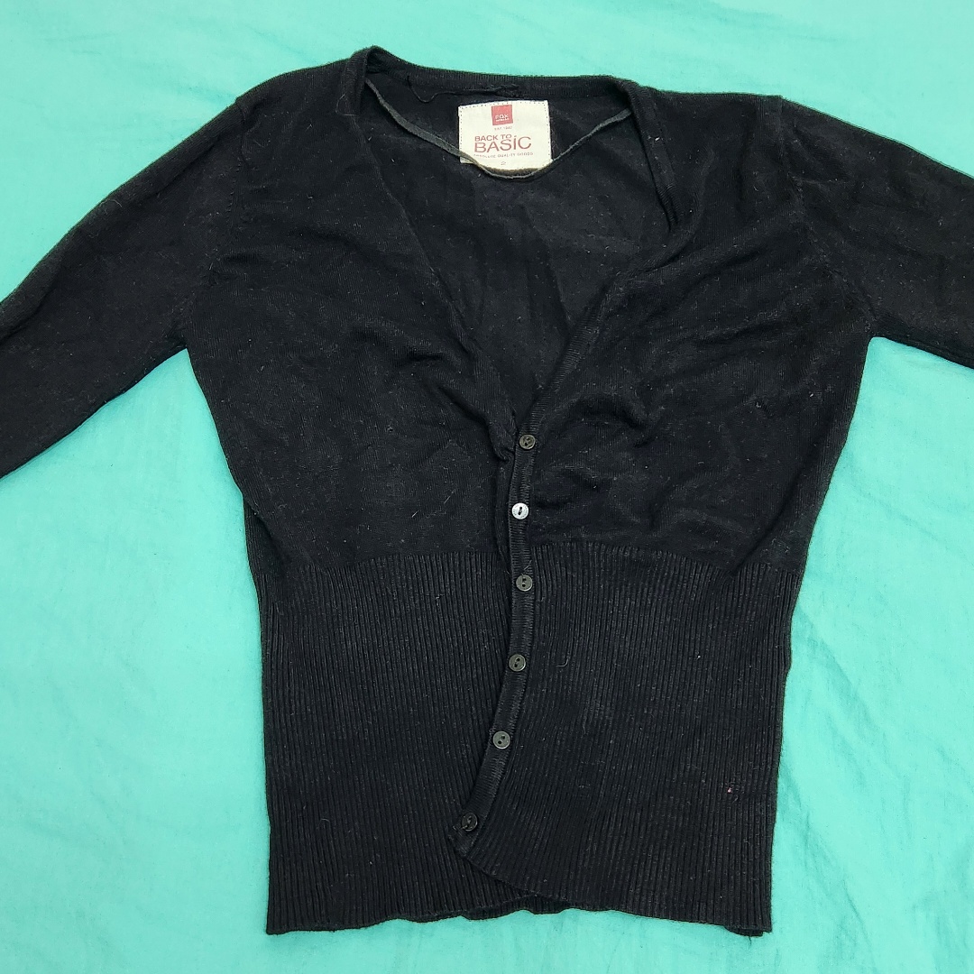 קרטיגן שחור