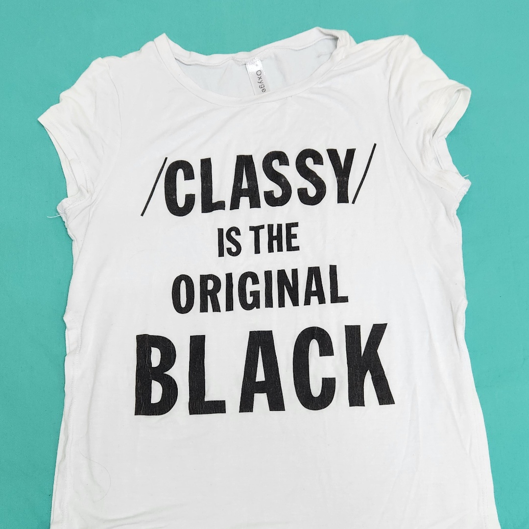 חולצה מעוצבת